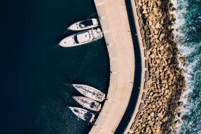 Yacht Charter WordPress Themes